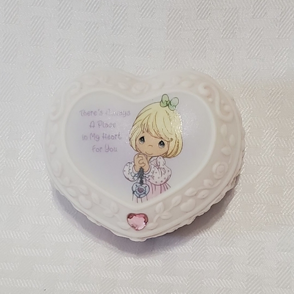 Precious  Moments  There's  Always  A  Place  In  My  Heart  Set - Picture 10 of 14